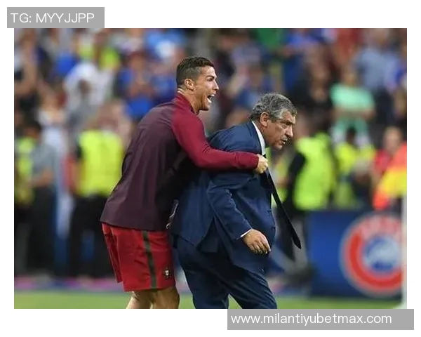 葡萄牙体育遭遇双重困扰飞机晚点抵达那不勒斯后遭烟花干扰