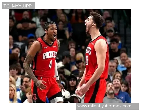 阿门在申京病中挣扎亚当斯场均35分钟表现出色入选二阵 阿门在申京病中挣扎亚当斯场均35分钟表现出色入选二阵